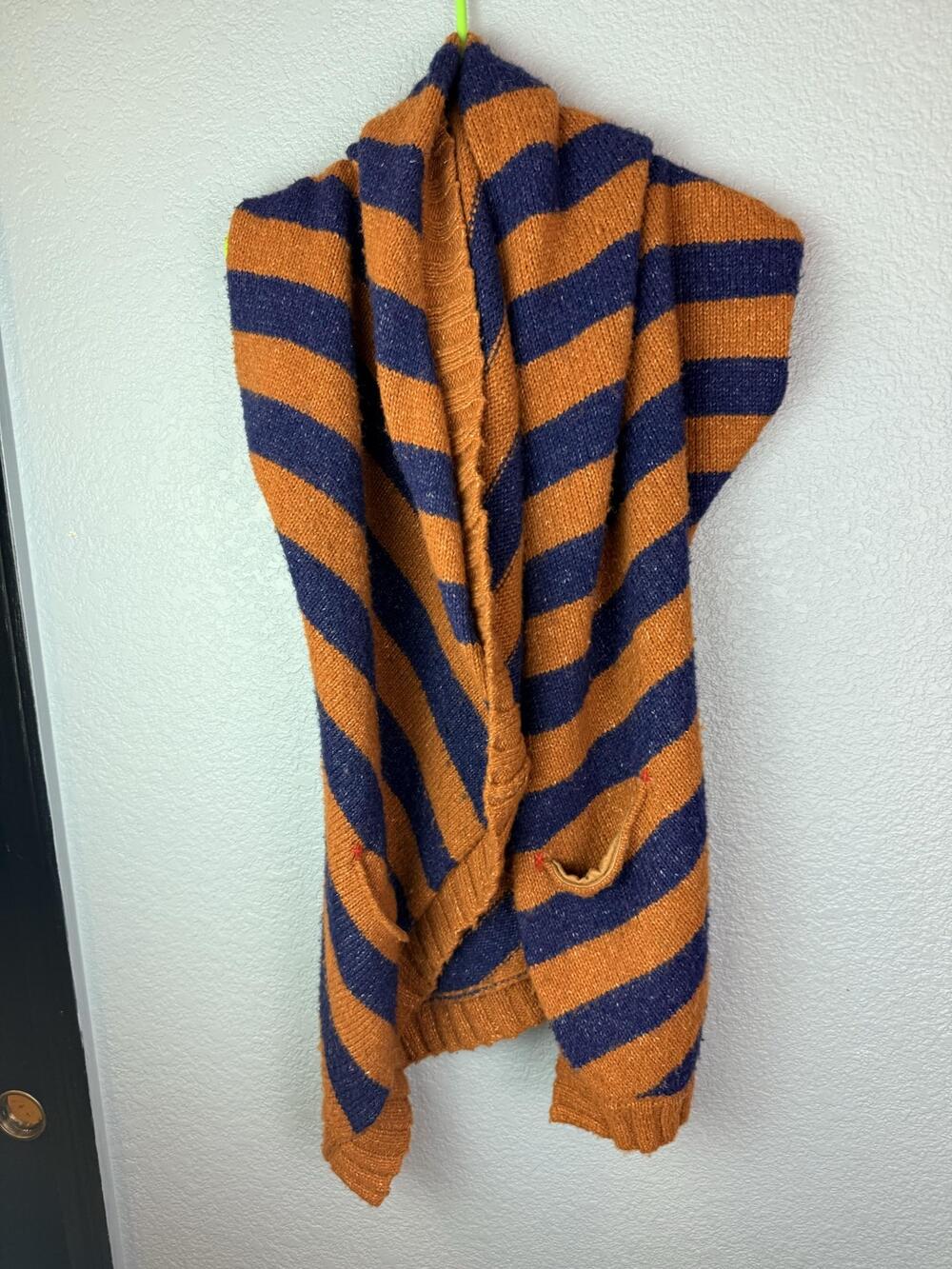 Kersh striped Sweater Vest One Size Orange Navy Open Front Pockets Oversized
